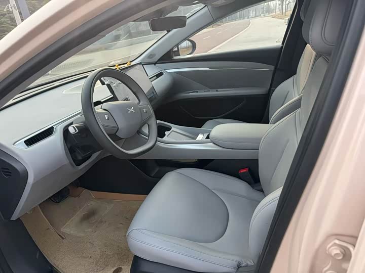 Фото 4 - XPeng Mona M03