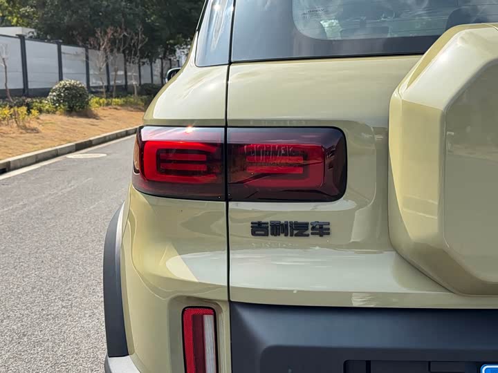 Фото 8 - Geely Cowboy