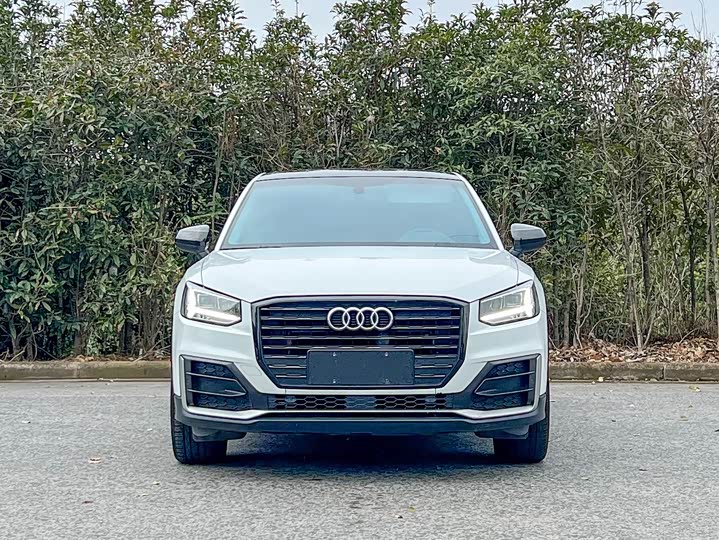 Фото 2 - Audi Q2L
