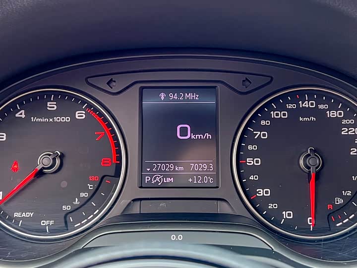 Фото 7 - Audi Q2L