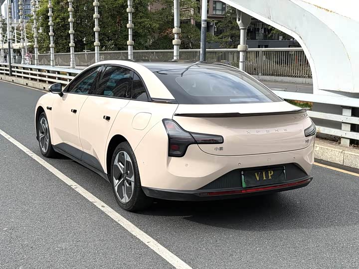 Фото 5 - XPeng Mona M03