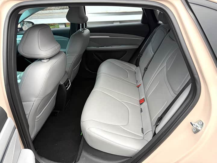 Фото 8 - XPeng Mona M03