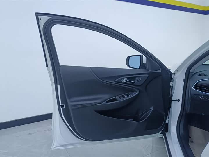 Фото 7 - Chevrolet Malibu XL