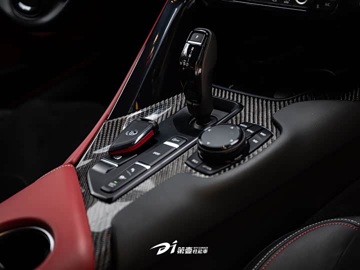 Photo 8 - Toyota Supra