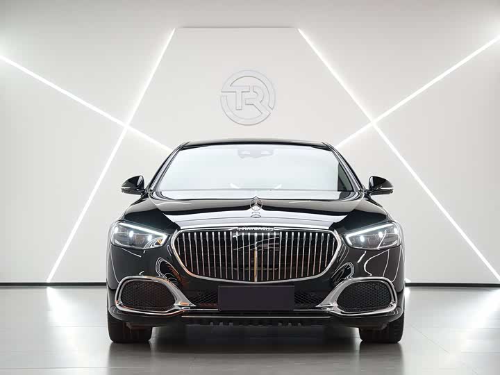 Фото 2 - Mercedes-Benz Maybach S-Class