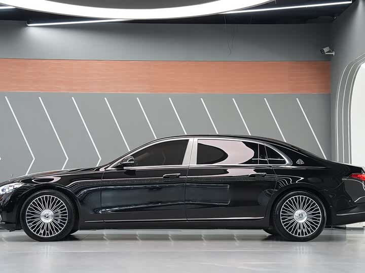 Фото 6 - Mercedes-Benz Maybach S-Class