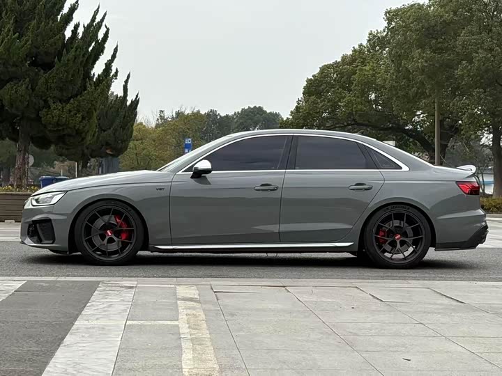 Фото 6 - Audi S4