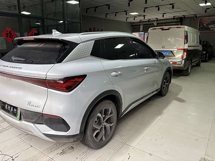 Фото 9 - BYD Yuan Plus