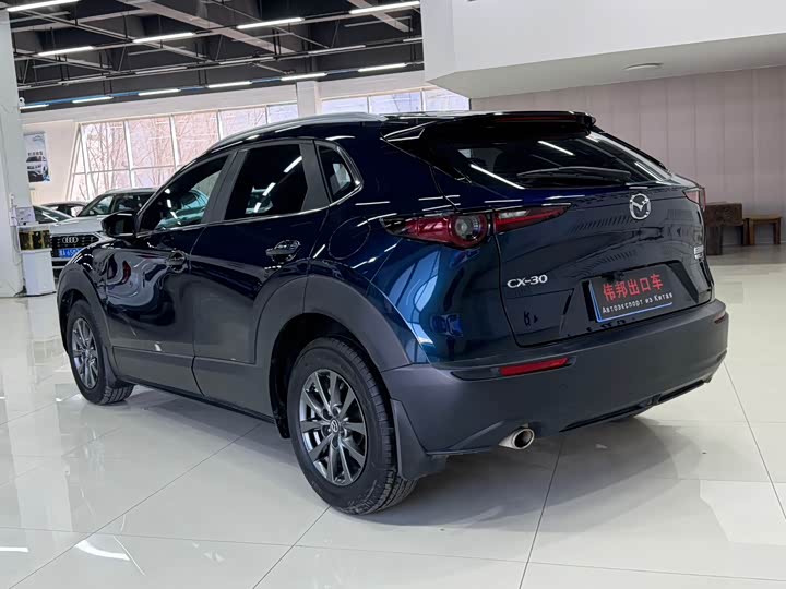 Photo 4 - Mazda CX-30