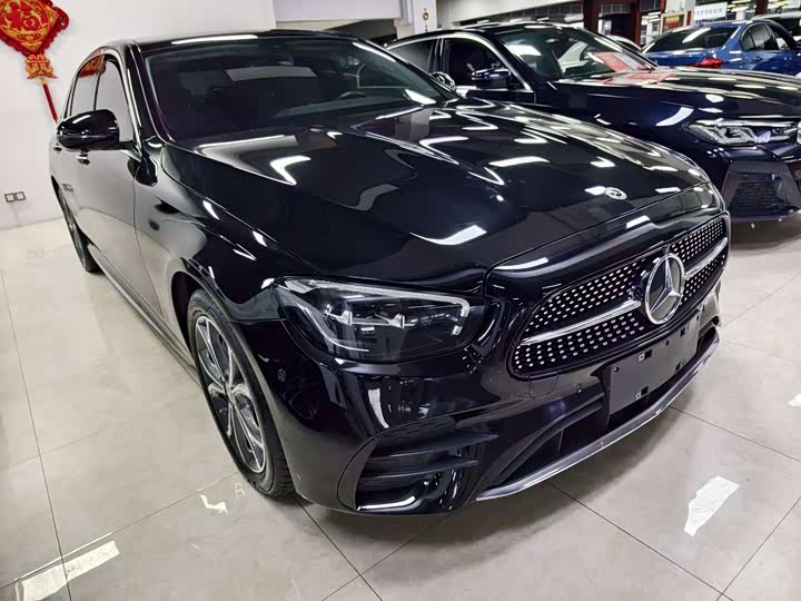 Photo 3 - Mercedes-Benz E-Class