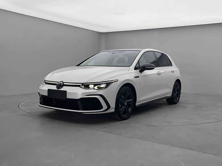 Фото 1 - Volkswagen Golf