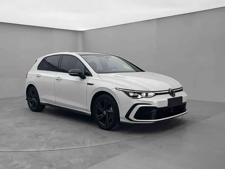 Фото 3 - Volkswagen Golf