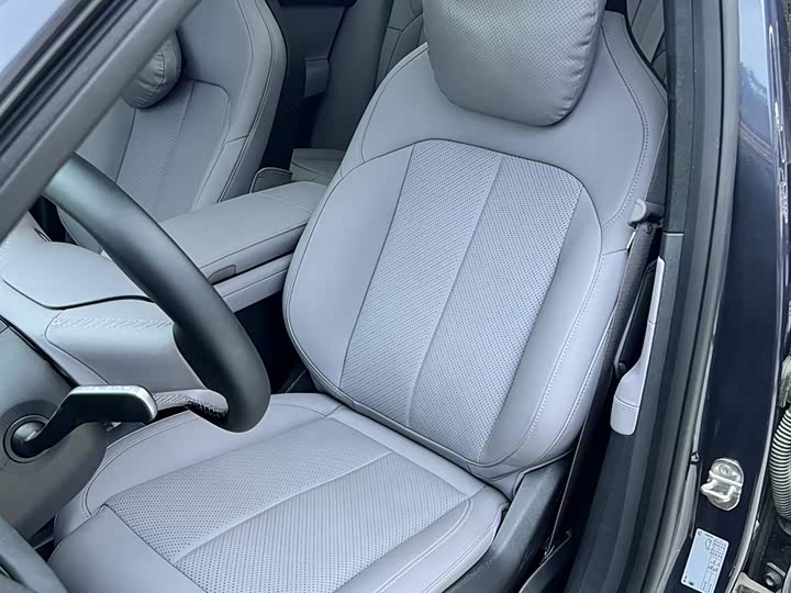 Фото 8 - Nio EC6