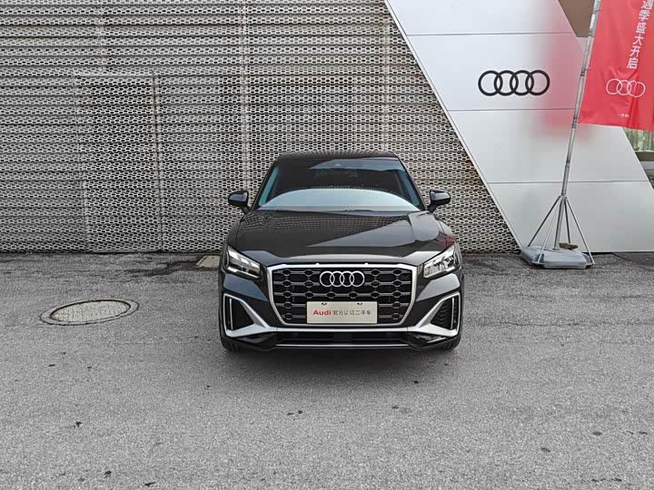 Фото 2 - Audi Q2L