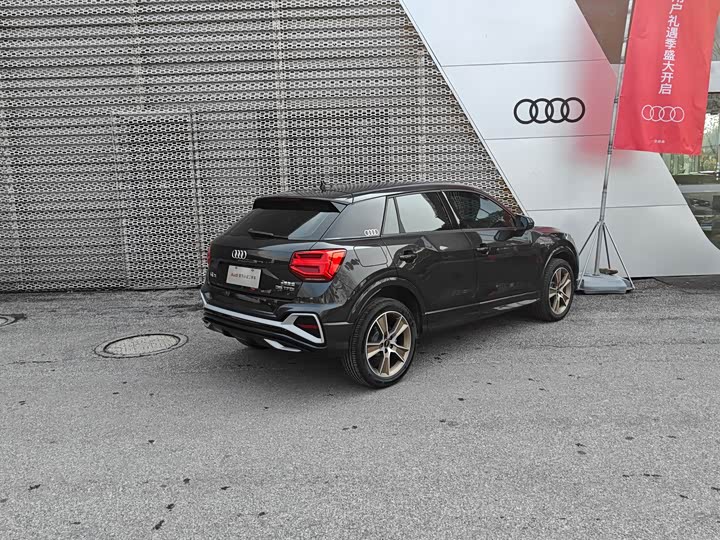 Фото 4 - Audi Q2L