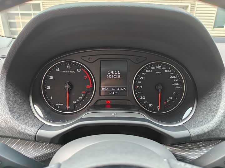 Фото 6 - Audi Q2L