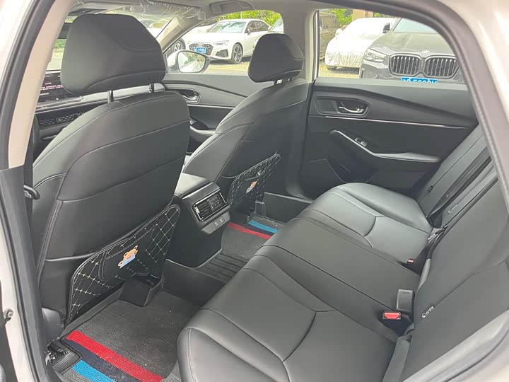 Фото 5 - Honda Accord