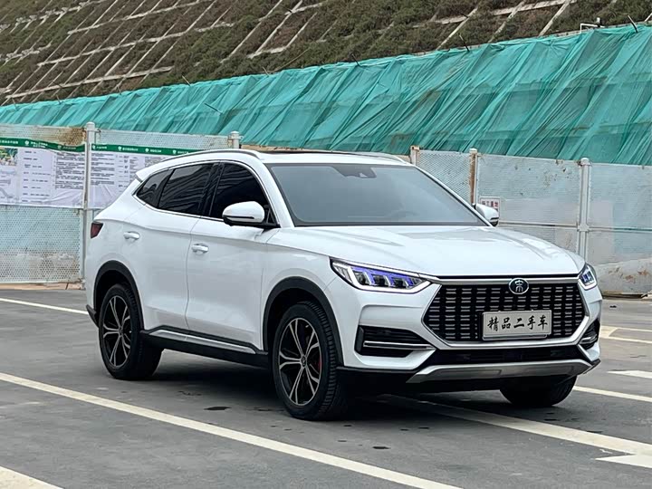 Фото 3 - BYD Song Plus