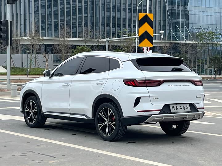 Фото 4 - BYD Song Plus