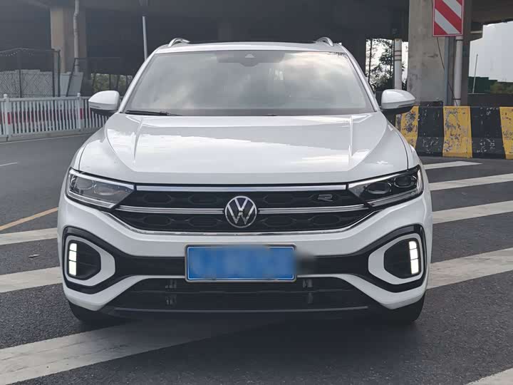 Фото 2 - Volkswagen T-Roc
