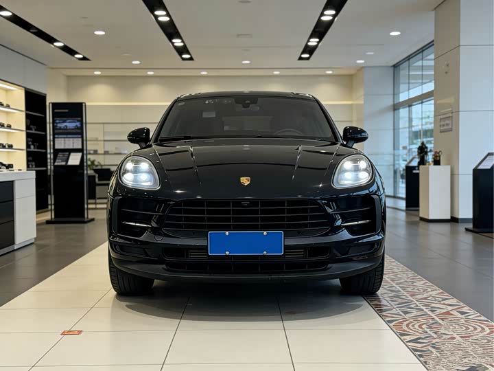 Фото 2 - Porsche Macan