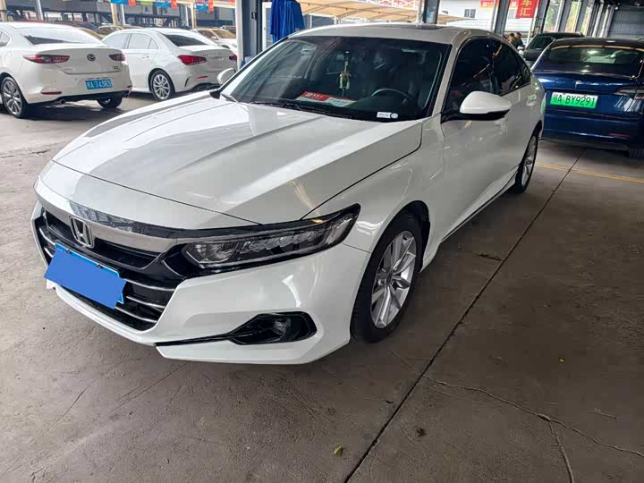 Фото 1 - Honda Accord