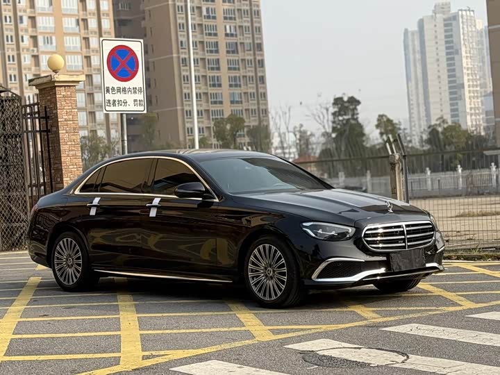 Zdjęcie 5 - Mercedes-Benz E-Class