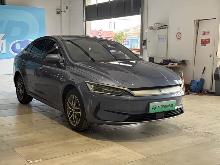 Фото 3 - BYD Qin Plus