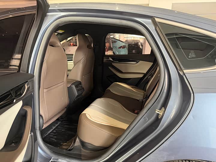 Фото 9 - BYD Qin Plus