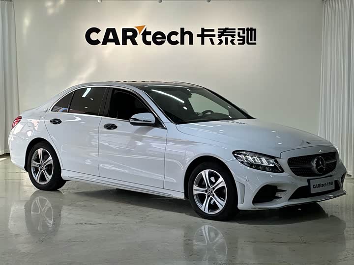 Фото 3 - Mercedes-Benz C-Class