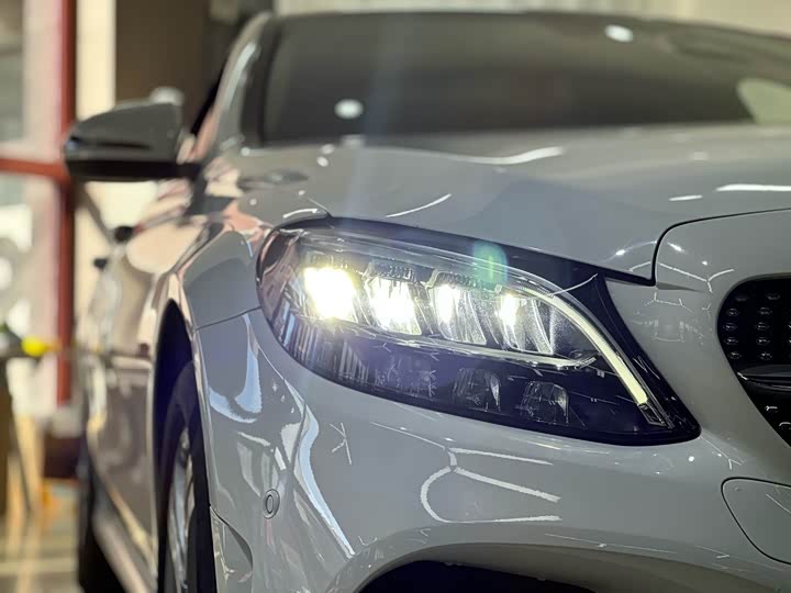 Фото 8 - Mercedes-Benz C-Class