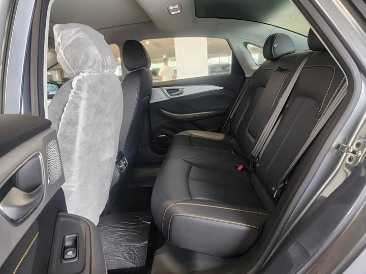 Фото 5 - Roewe i6 Max EV