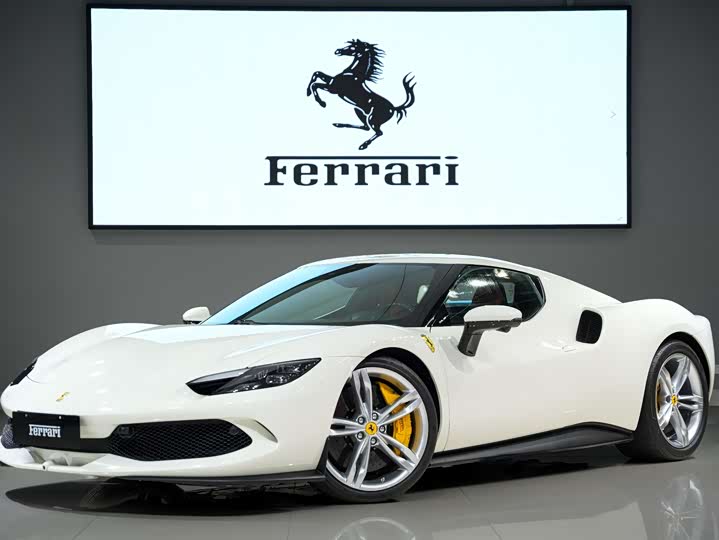 Фото 1 - Ferrari 296