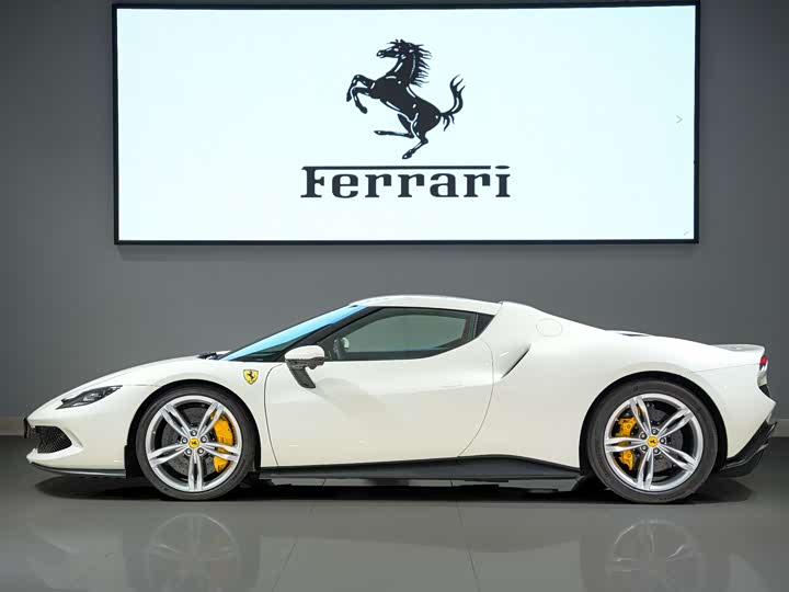 Фото 3 - Ferrari 296