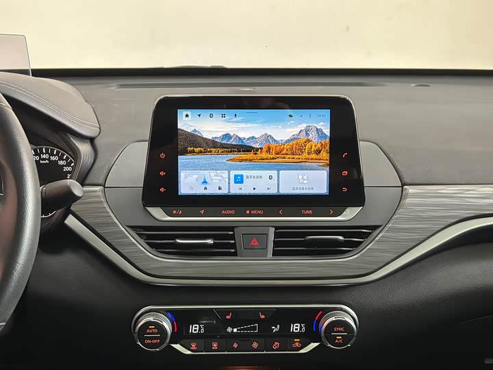 Фото 9 - Nissan Teana