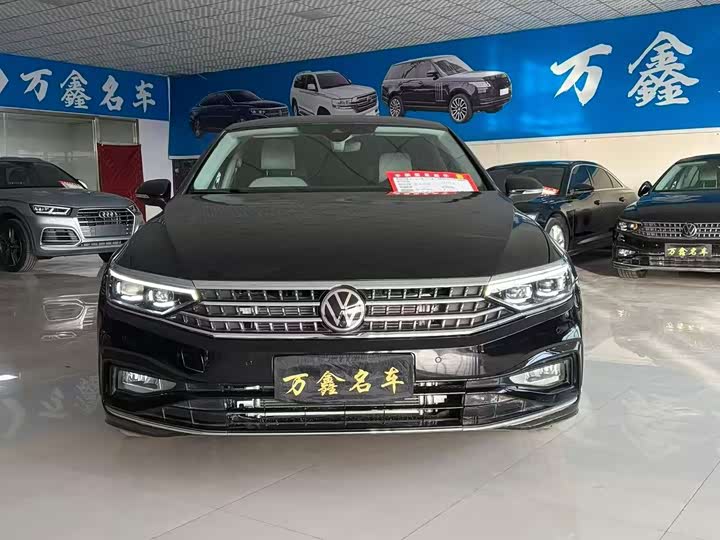 Фото 1 - Volkswagen Magotan