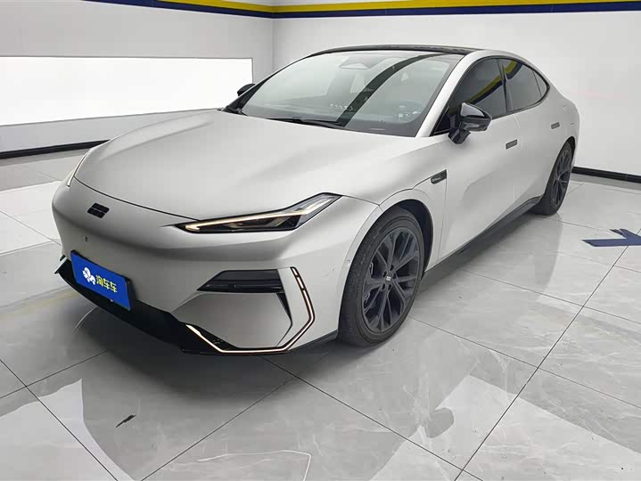 Фото 1 - Geely Galaxy E8