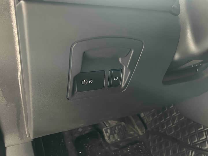 Фото 6 - Land Rover Range Rover Velar