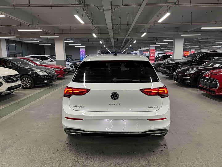 Фото 5 - Volkswagen Golf