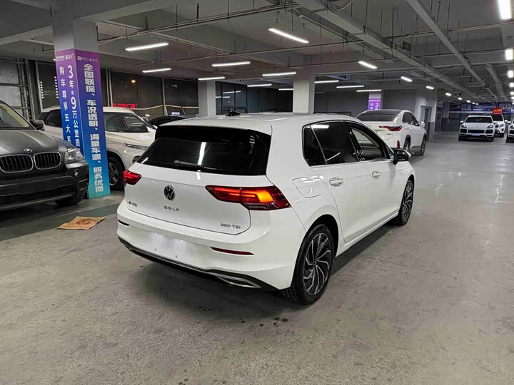 Фото 6 - Volkswagen Golf