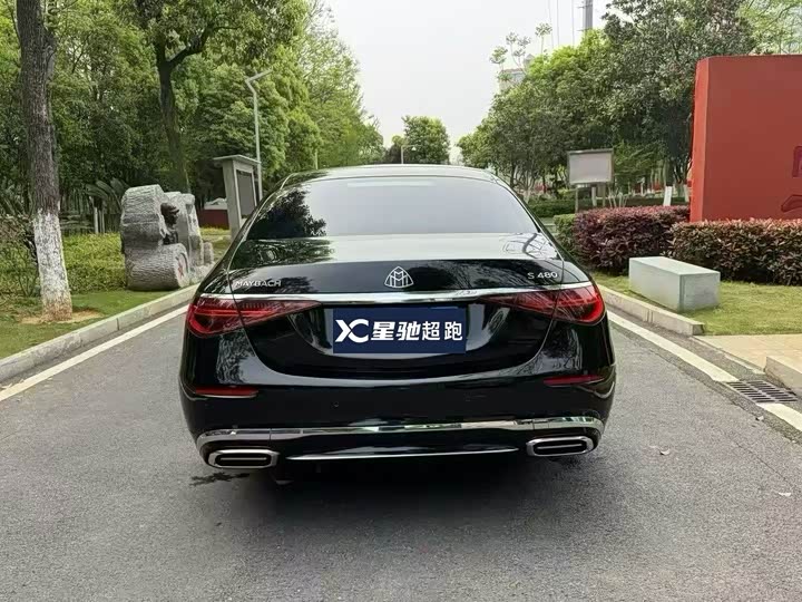 Фото 3 - Mercedes-Benz Maybach S-Class