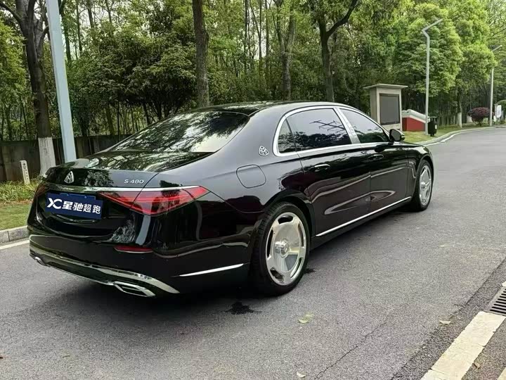 Фото 5 - Mercedes-Benz Maybach S-Class