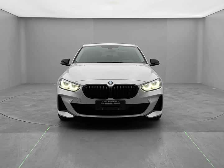 Фото 2 - BMW 1 Series