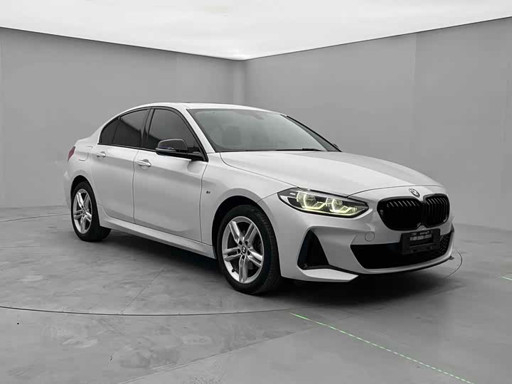 Фото 3 - BMW 1 Series