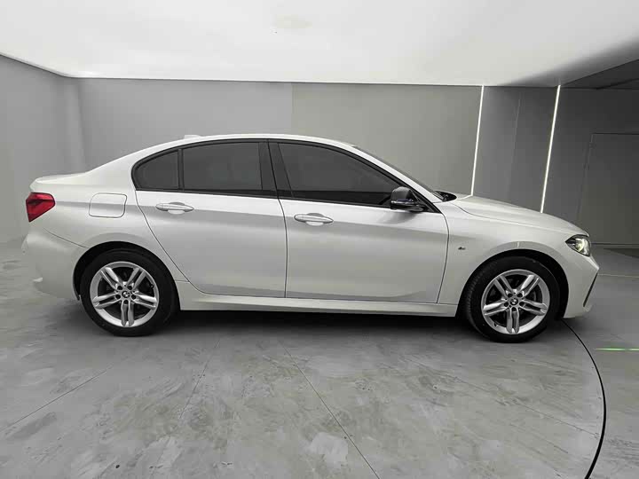 Фото 6 - BMW 1 Series