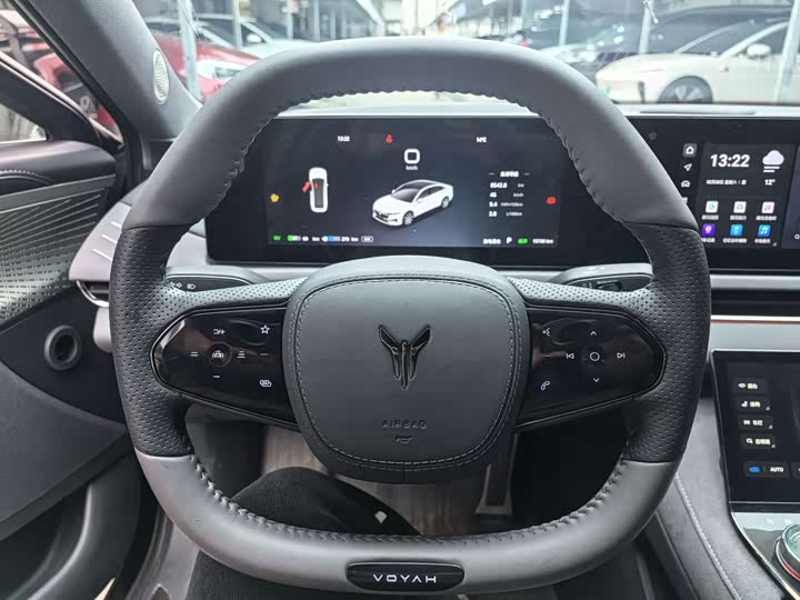 Фото 8 - Voyah Passion