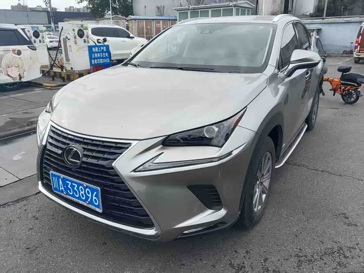 Фото 3 - Lexus NX