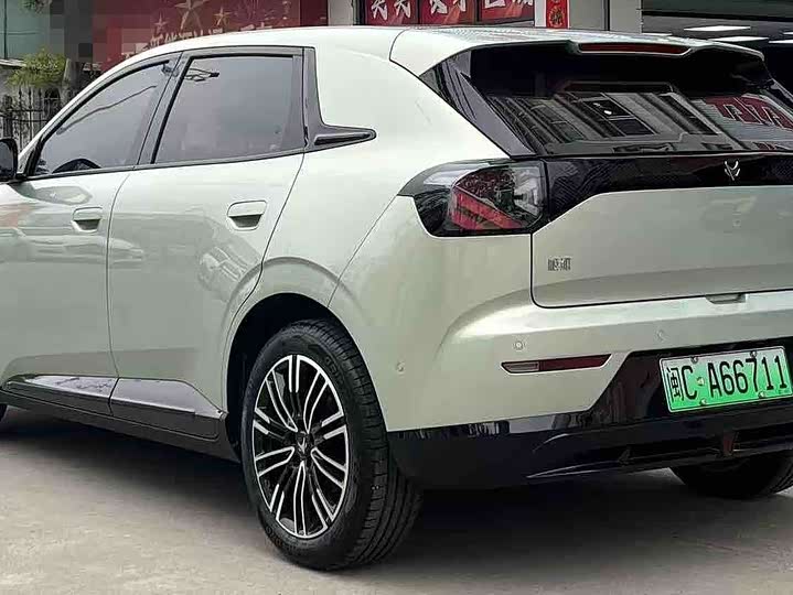 Фото 3 - BAIC Arcfox T1