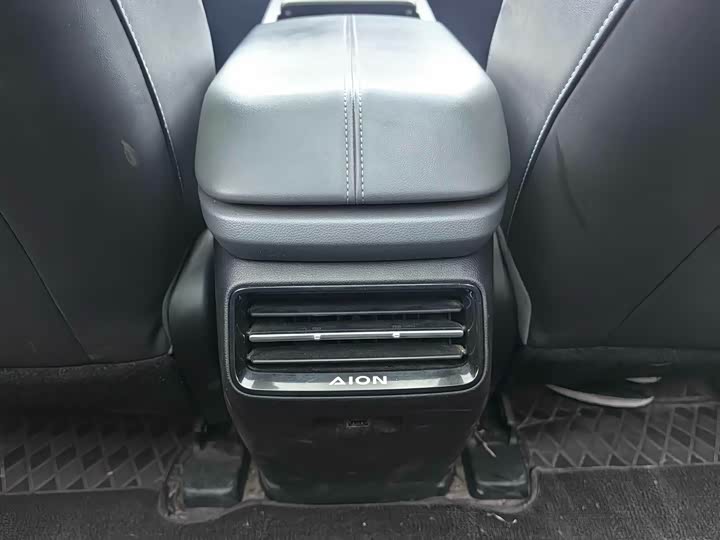 Фото 6 - GAC Aion Y