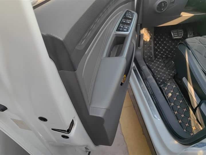 Фото 7 - Jetta VS5